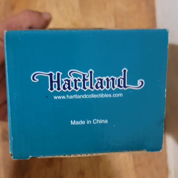 Randy Johnson Collectible Figurine – 2002 Cy Young Award, #1 in Series of 4 - Picture 5 of 5